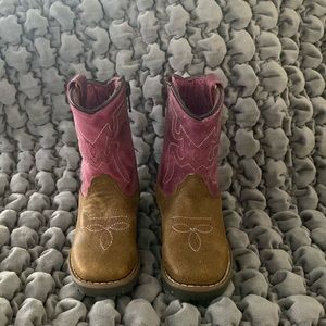 Pink and tan Shyanne baby boots. Size 3D.
